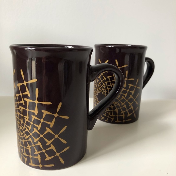 FREE with bundle - Set of two plum mugs - Picture 2 of 5